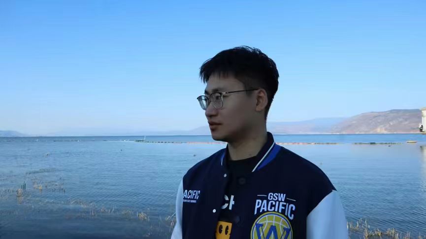 杨勃